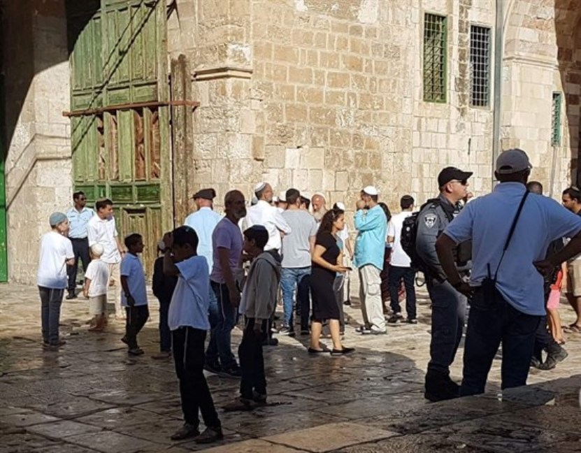 مستوطنون يقتحمون الحرم القدسي الشريف